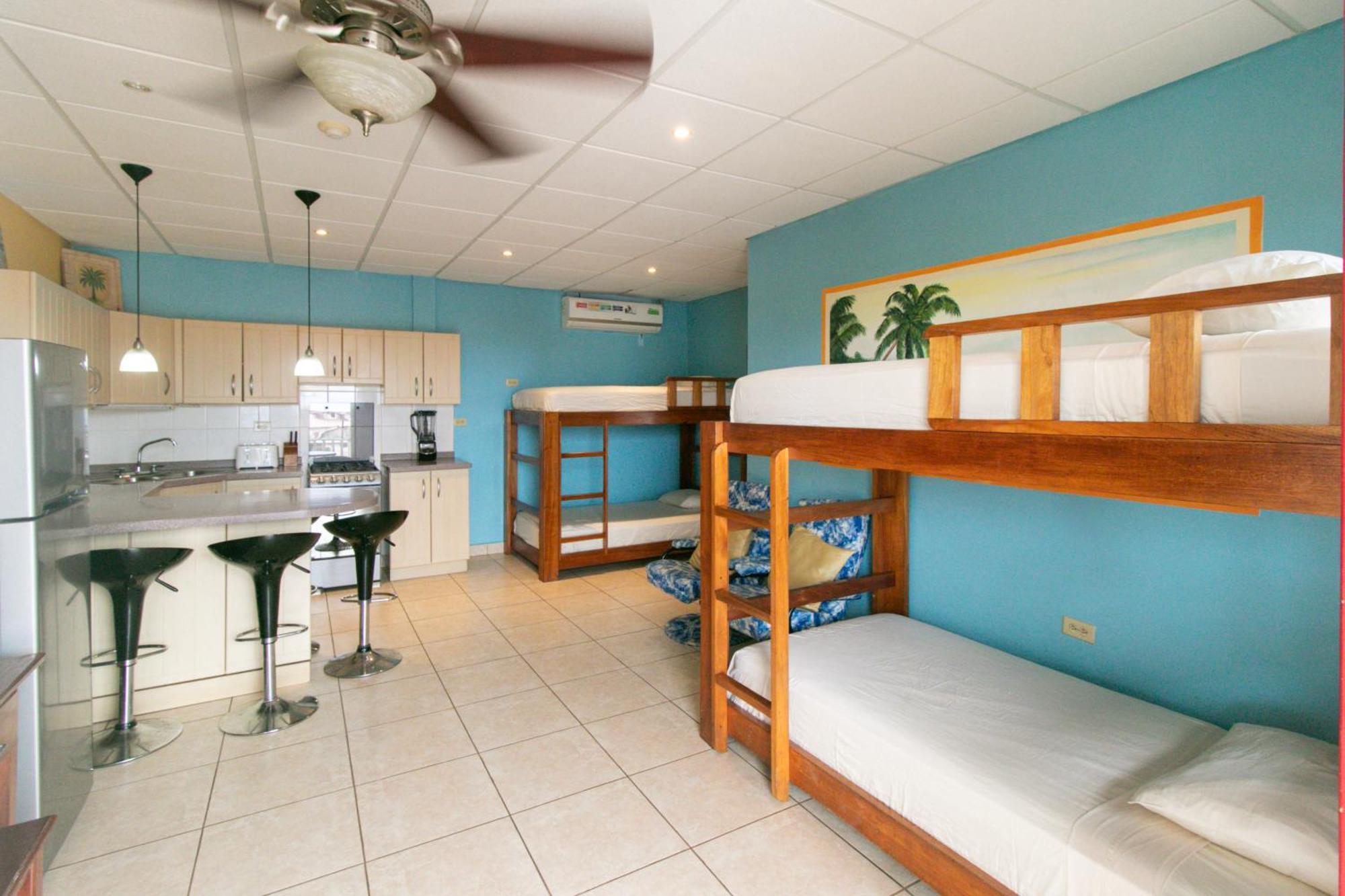 Aqua Point Condos Rentals Bocas del Toro Exterior photo
