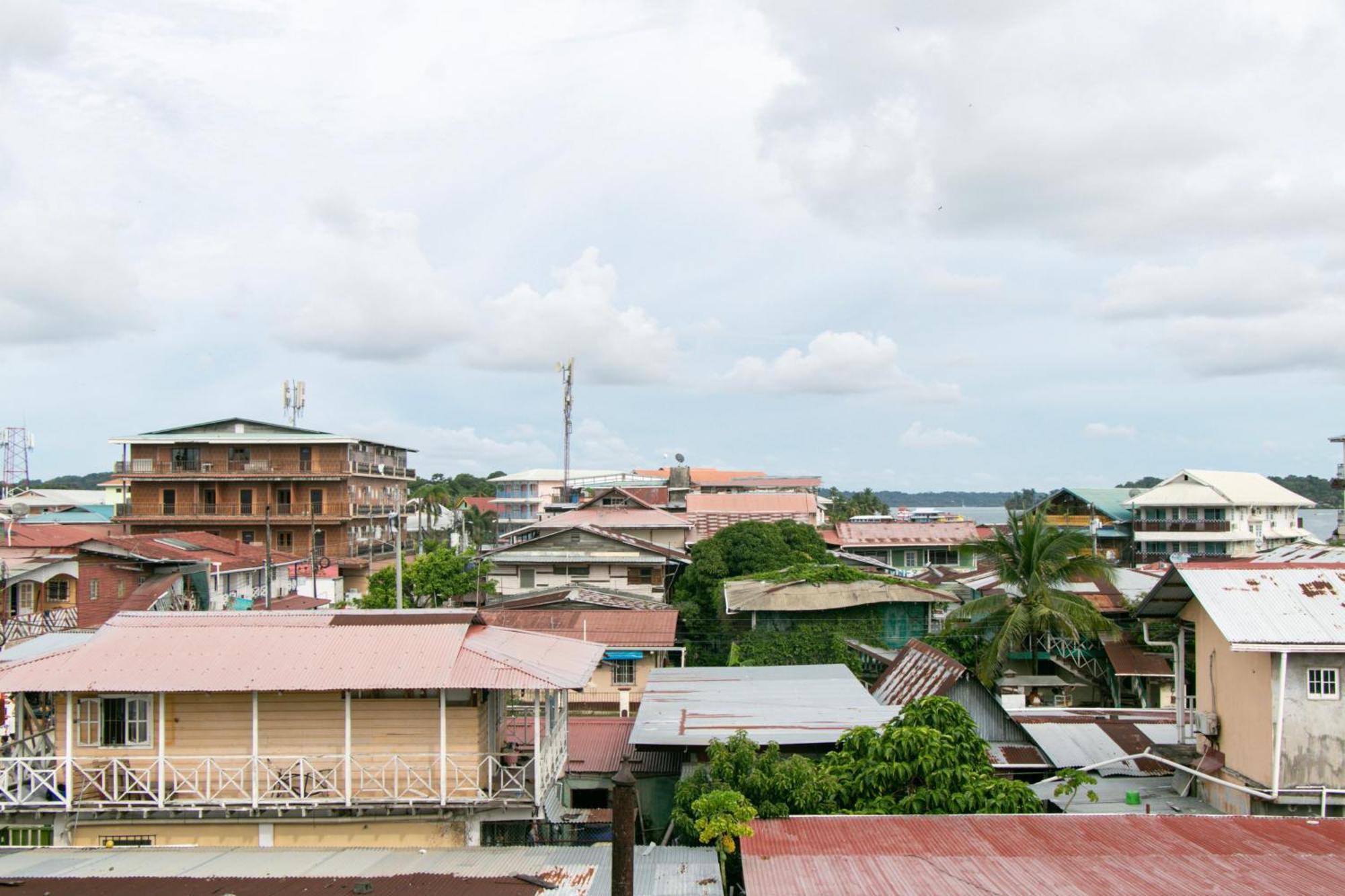 Aqua Point Condos Rentals Bocas del Toro Exterior photo