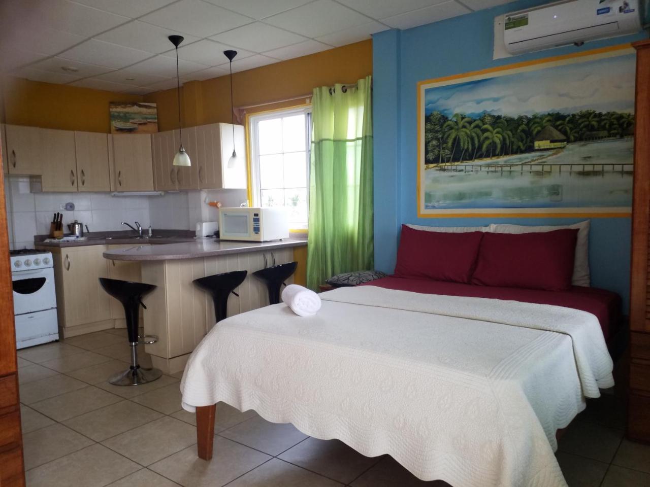 Aqua Point Condos Rentals Bocas del Toro Exterior photo