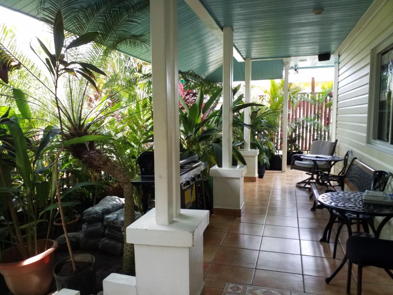 Aqua Point Condos Rentals Bocas del Toro Exterior photo