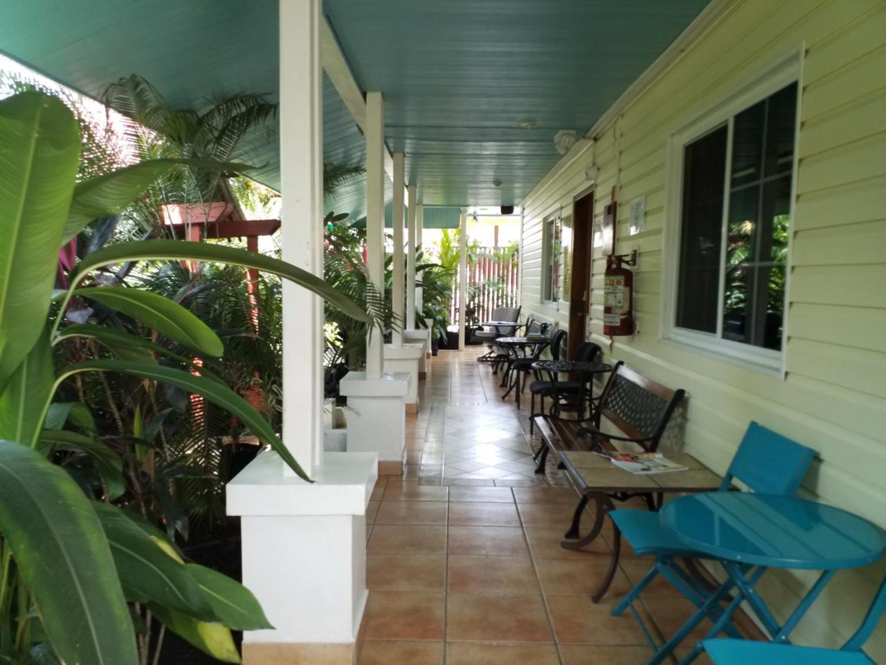 Aqua Point Condos Rentals Bocas del Toro Exterior photo